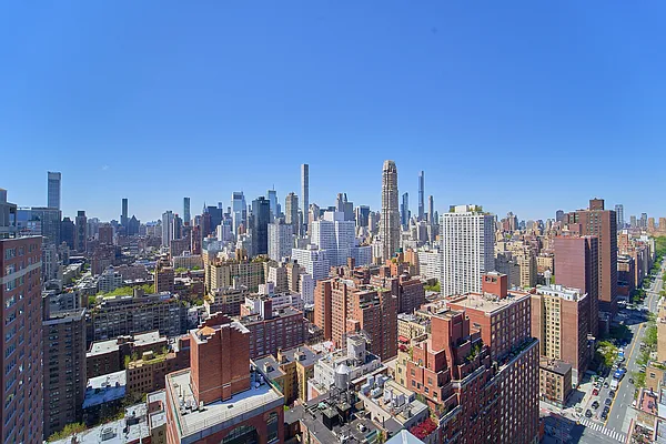 Rented by Living New York | media 37