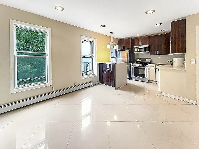 63 Van Buren St #3 — Photo 2