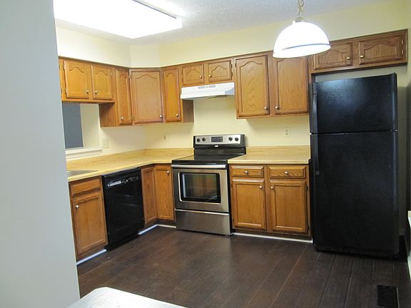 3rd image of 20530 Lowfield Dr