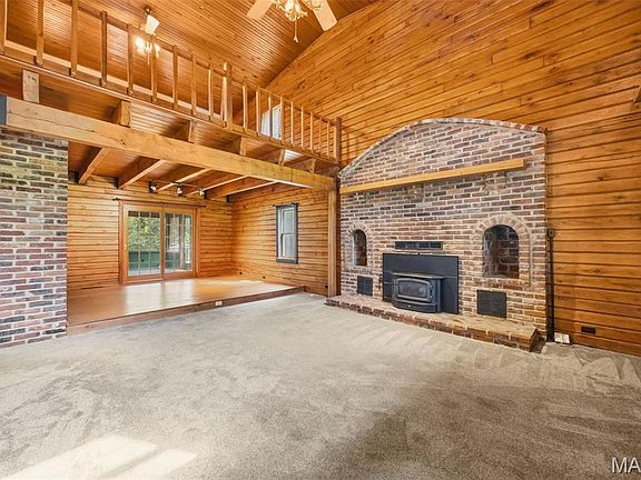 5th image of 6111 Old Antonia Rd