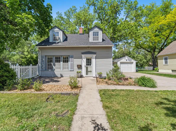 521 13th St, Ames, IA 50010