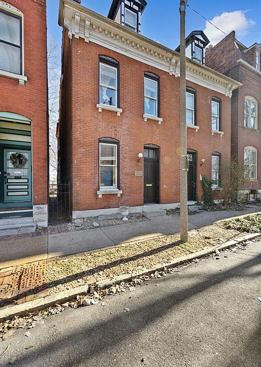 1st image of 2320 S 9th St