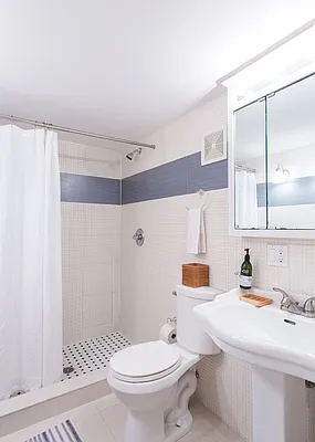 Sold by Realty Collective | media 9