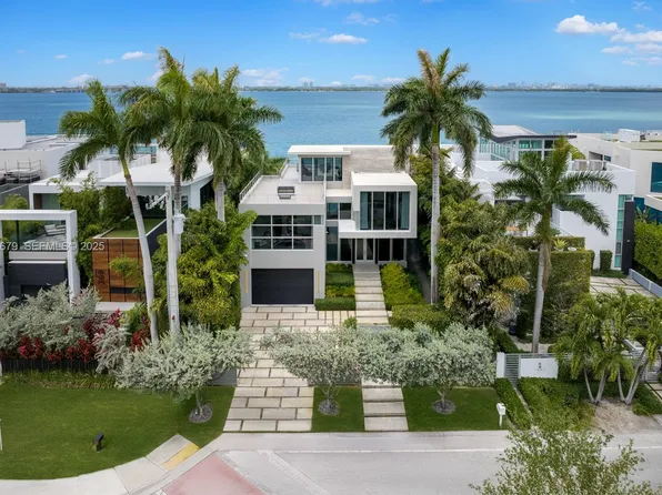 1379 N Venetian Way, Miami Beach, FL 33139