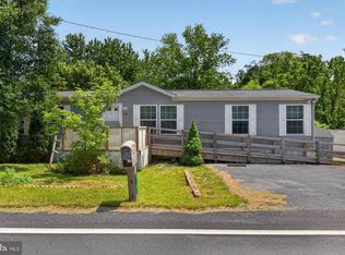 910 Pines Rd, Etters, PA 17319