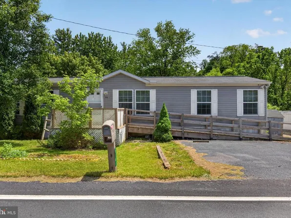 910 Pines Rd, Etters, PA 17319
