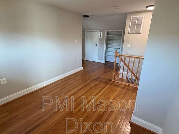 2nd image of 330 Compton Ave