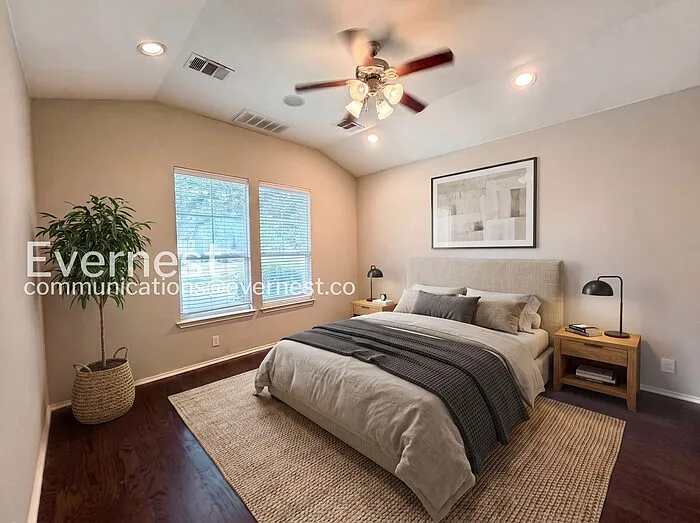 3 bed, 2.5 bath, 1861 sqft, $2,000 — Photo 4
