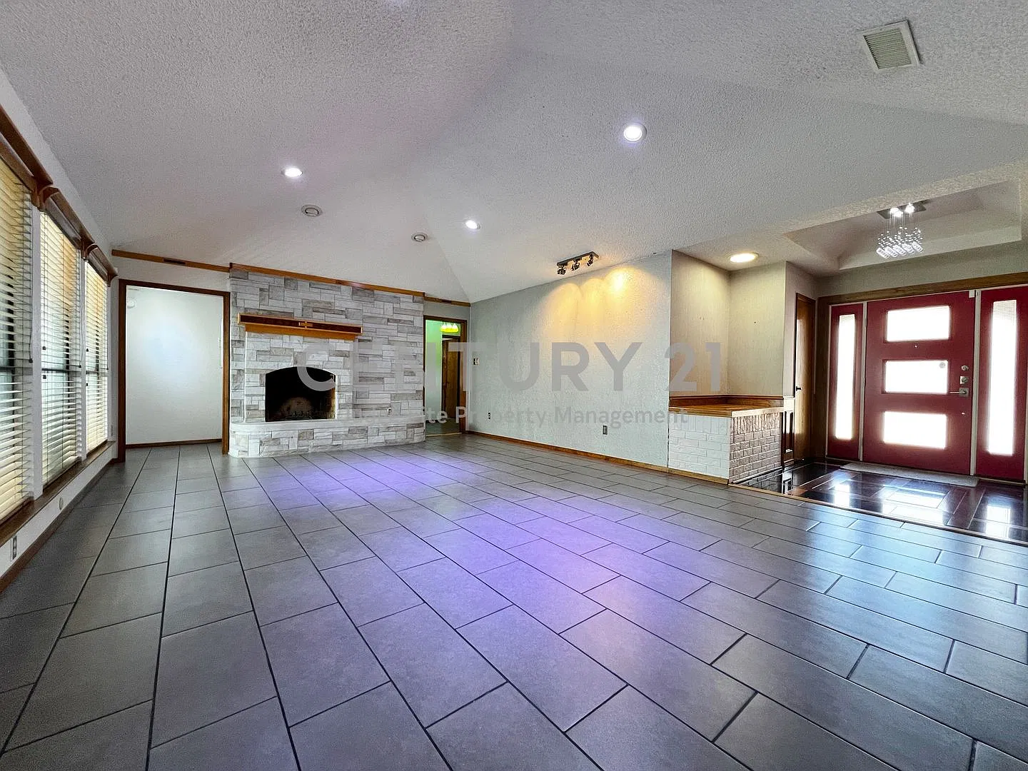 Custom 2-Story 4/2.5/2 Filled with Unique Features Throughout! — Photo 4
