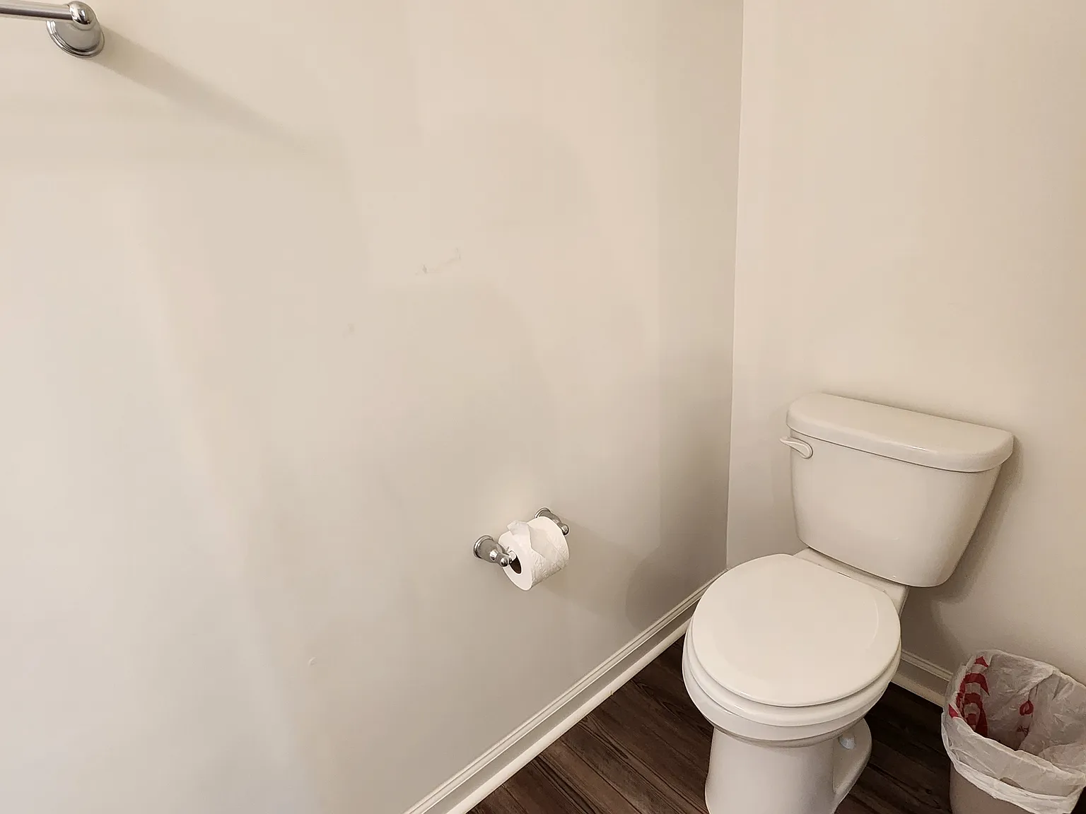 3 bed, 2.5 bath, 1496 sqft, $1,900 — Photo 4