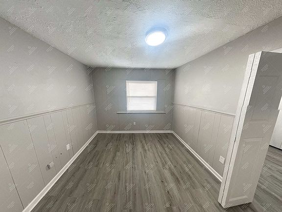 5th image of 1282 Stratford St