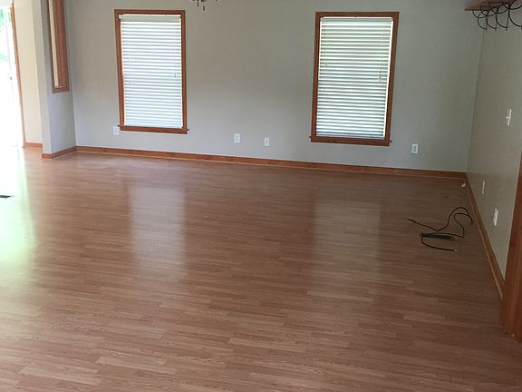 5th image of 1825 Crissy Ln