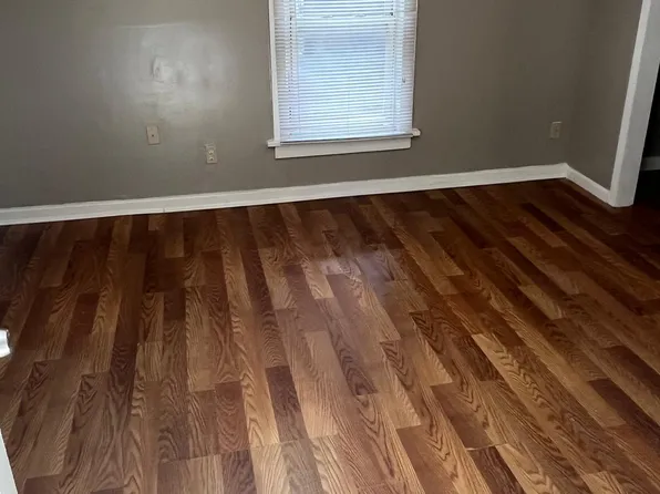 1305 E 188th St, Cleveland, OH 44110