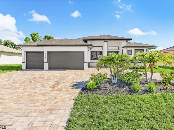 939 Mohawk Parkway Cpe, Coral, FL 33914