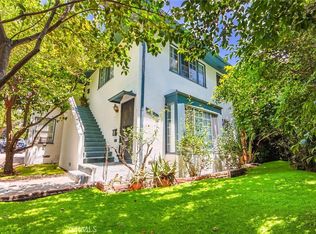 15047 Victory Blvd, Van Nuys, CA 91411