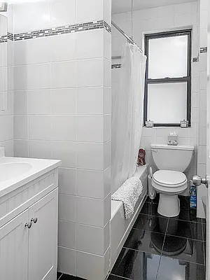 Rented by Rachel Realty | media 27