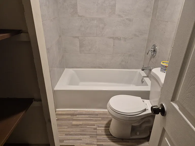 353 Lagro Ave — Photo 11