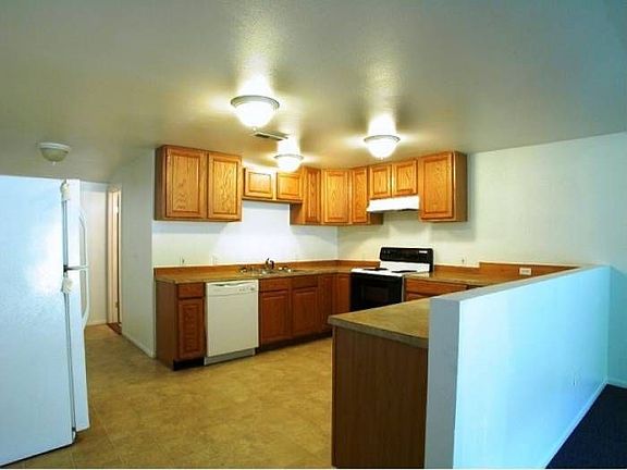 Front view of the kitchen