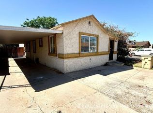 5547 W Gardenia Ave, Glendale, AZ 85301