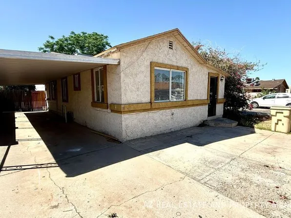 5547 W Gardenia Ave, Glendale, AZ 85301