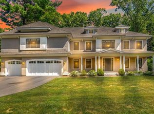 6 Munroe Rd, Lexington, MA 02421