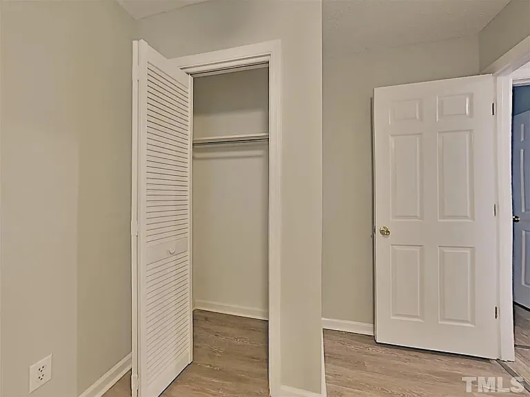 2504A Booker Creek Rd — Photo 6