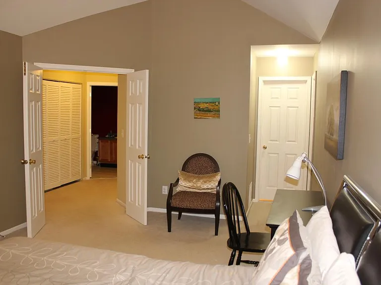 122 Wallace Ct — Photo 8