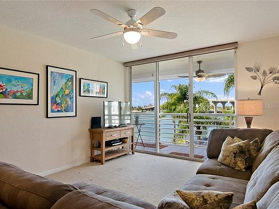 5th image of 5901 Bahia Del Mar Cir APT 323