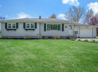 458 W Huizenga Ave, Zeeland, MI 49464