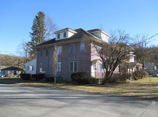128 Broad St #1A, Stroudsburg, PA 18360