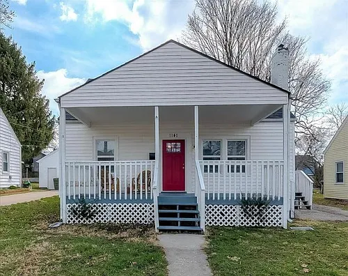 1141 Sparks Rd Photo 1