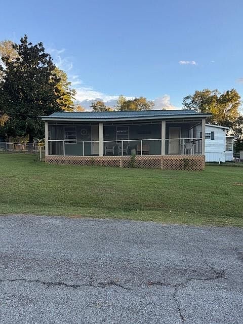 1st image of 115 Welch Rd