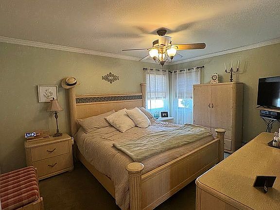 3rd image of 249 Hunnewell Ave