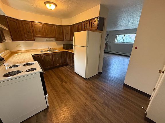4th image of 1008 E 9th Ave APT B