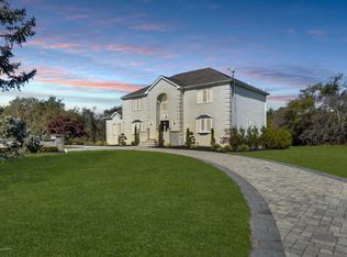 4 Michael Ct, Millstone Township, NJ 08510