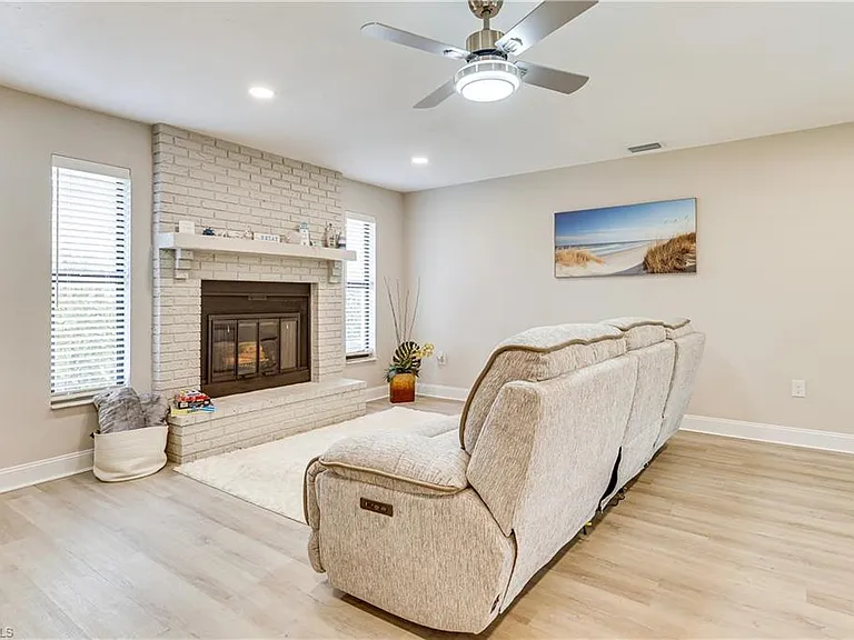 6030 Perthshire Ln — Photo 13