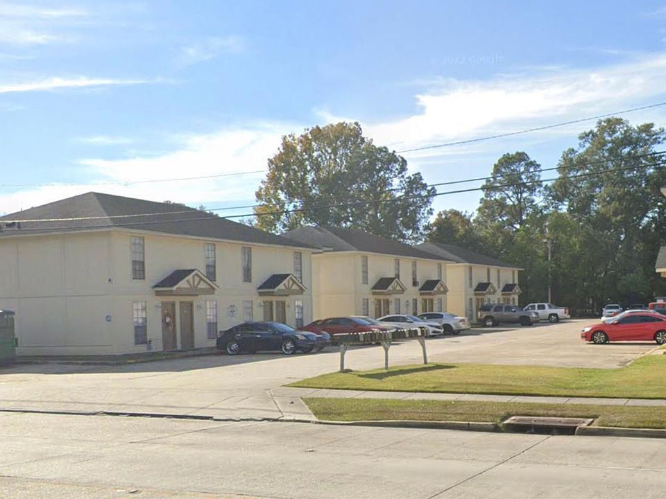 2nd image of 3325 Monterrey Dr #204