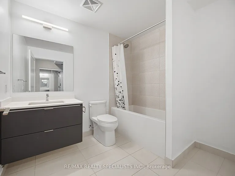 5105 Hurontario St #308 — Photo 20