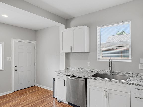 5th image of 2525 Ridge Ave