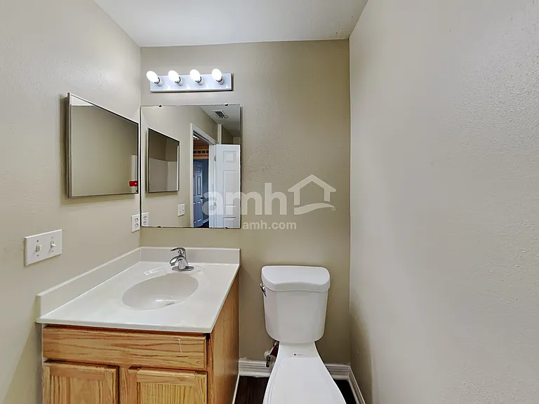 3941 Warbler Dr — Photo 8