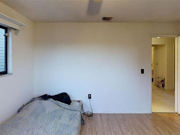 5th image of 3212 Curry Woods Cir