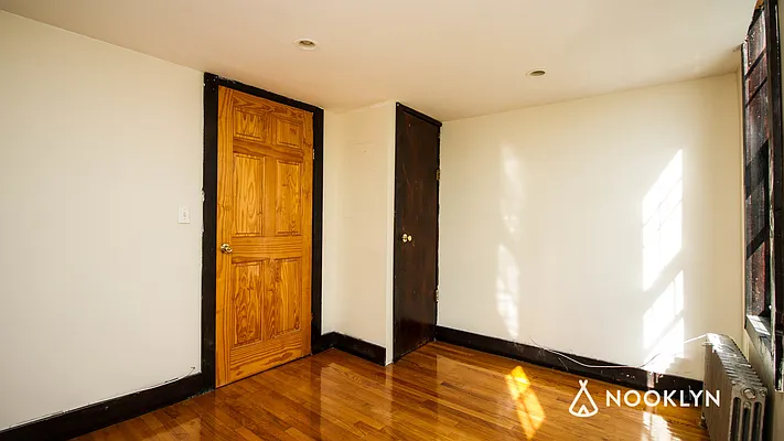 Rented by Nooklyn NYC LLC | media 19