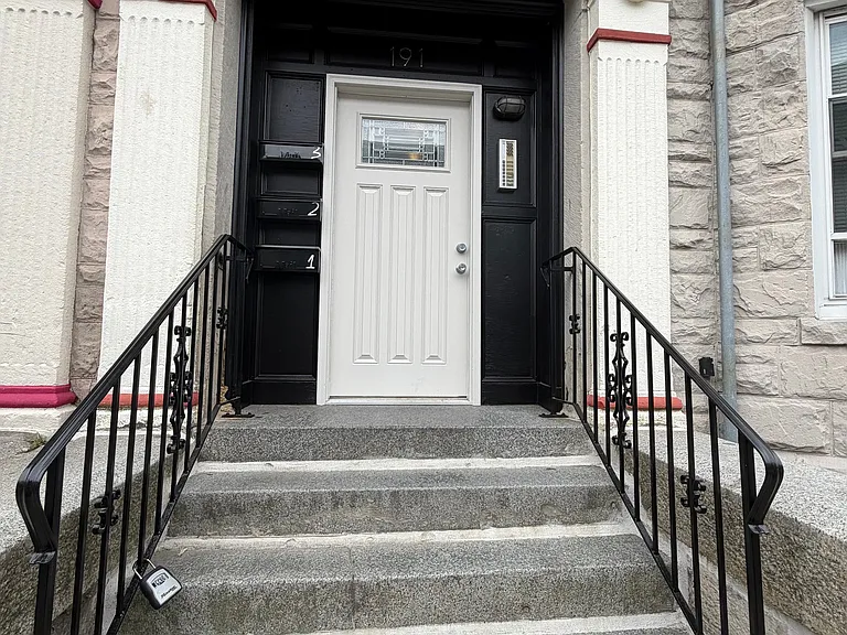 191 Boylston St #3A — Photo 17