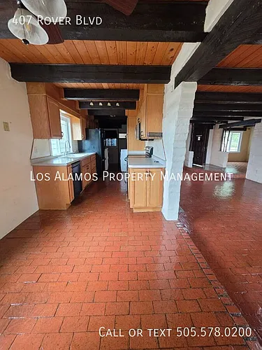 407 Rover Blvd Photo 1