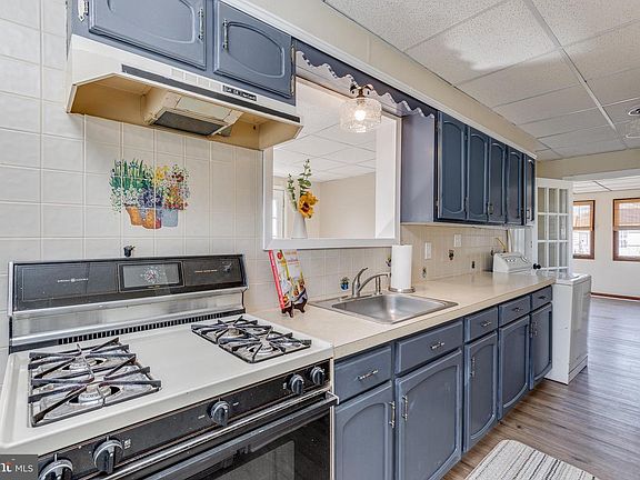 4th image of 917 Rigg Rd