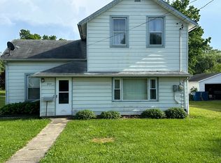 203 W Lincoln Ave, Iroquois, IL 60945