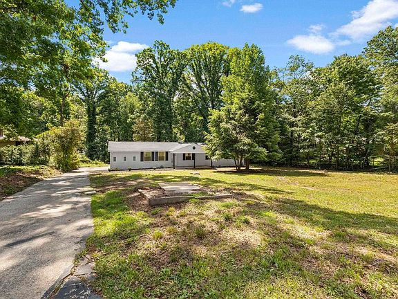 2nd image of 217 Greenbriar Dr