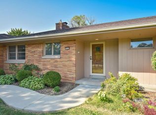 7829 N Santa Monica Blvd, Fox Pt, WI 53217