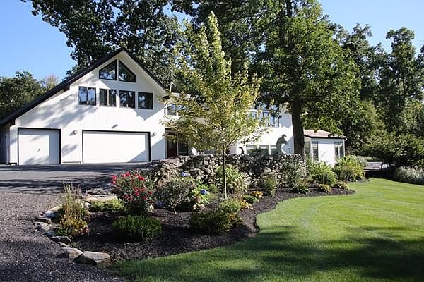2nd image of 13 George Hill Rd
