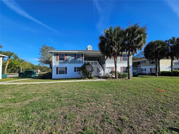 8142 Fairways Cir #S204, Ocala, FL 34472